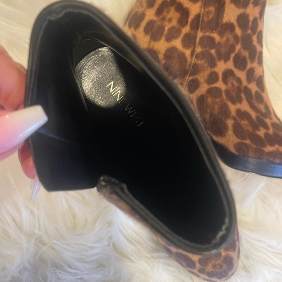 Nine West Faux Fur Leopard Fur Heeled Booties Sz 6 - Picture 7 of 9